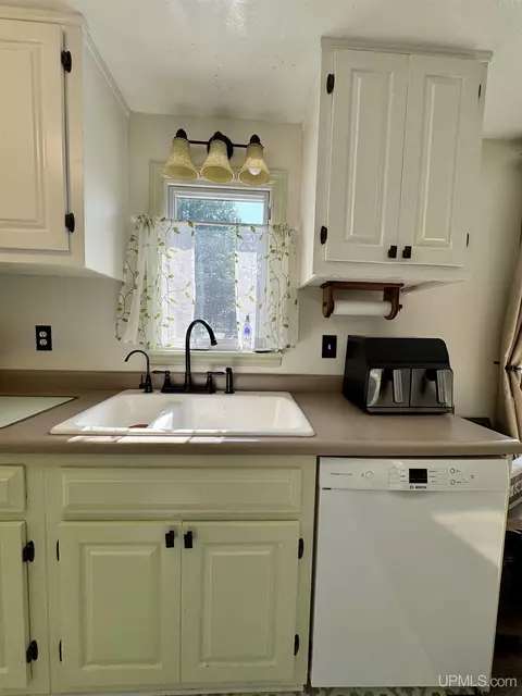 4828 I Rd, Bark River, MI 49807 photo 17