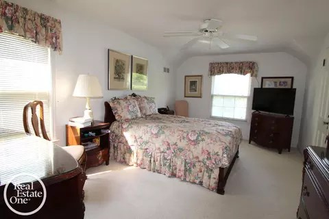 880 Pemberton, Grosse Pointe Park, MI 48230 photo 21