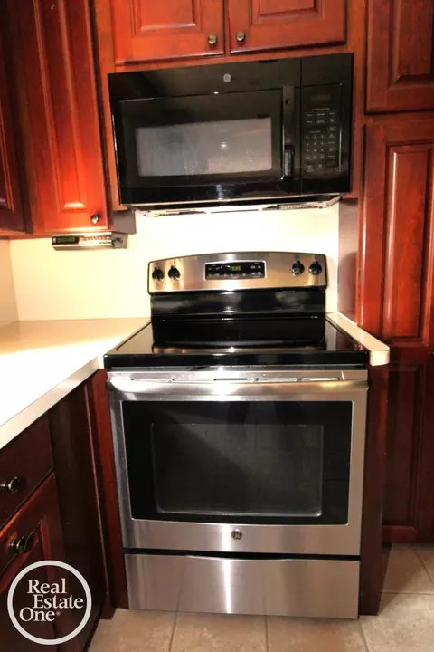 880 Pemberton, Grosse Pointe Park, MI 48230 photo 13