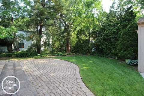 880 Pemberton, Grosse Pointe Park, MI 48230 photo 40