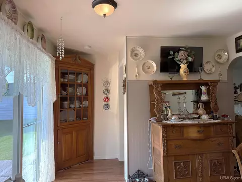 233 S 22nd, Escanaba, MI 49829 photo 5