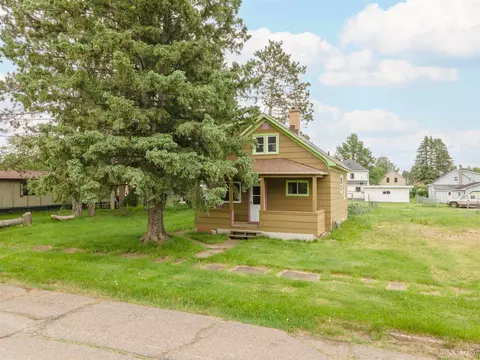 124 Berkshire, Caspian, MI 49915