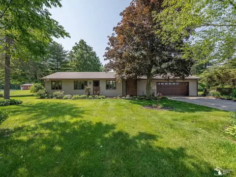 2225 Steiner, Monroe, MI 48162 photo 2