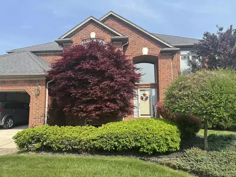 Exterior - 48274 Prestwyck, Macomb, MI 48044 photo 2 of 5
