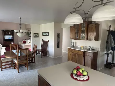 Kitchen - 48274 Prestwyck, Macomb, MI 48044 photo 1 of 3