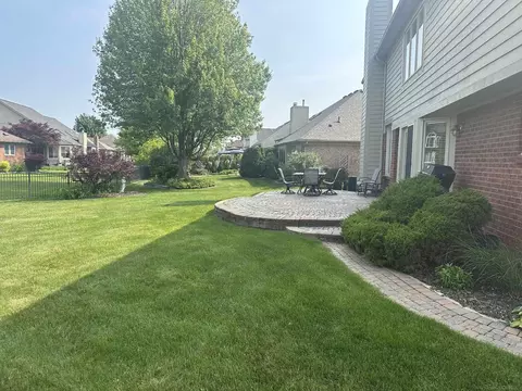 Exterior - 48274 Prestwyck, Macomb, MI 48044 photo 4 of 5