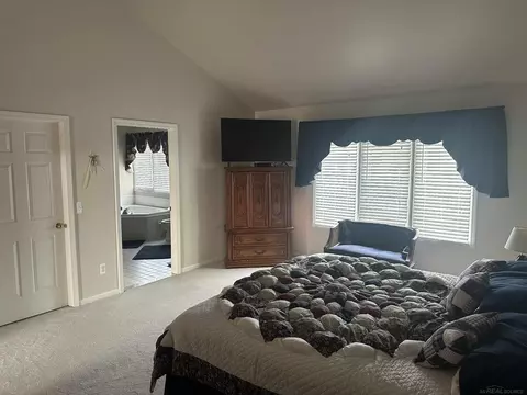 Bedroom - 48274 Prestwyck, Macomb, MI 48044 photo 2 of 4
