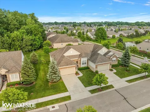 49676 Broadacre, Macomb, MI 48042 photo 44