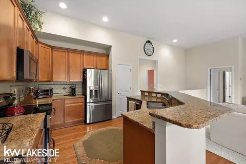 49676 Broadacre, Macomb, MI 48042 photo 11