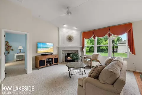 49676 Broadacre, Macomb, MI 48042 photo 6