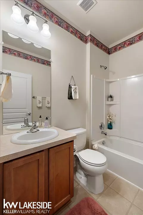 49676 Broadacre, Macomb, MI 48042 photo 26
