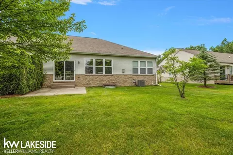 49676 Broadacre, Macomb, MI 48042 photo 38