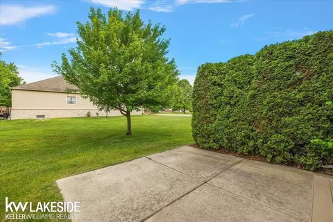 49676 Broadacre, Macomb, MI 48042 photo 37