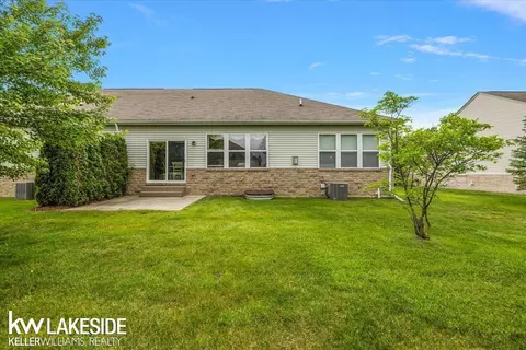 49676 Broadacre, Macomb, MI 48042 photo 39