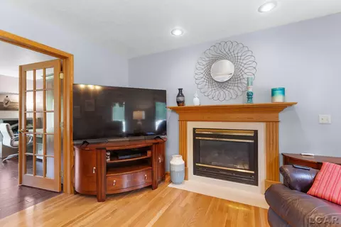 Living - 838 Stetson, Tecumseh, MI 49286 photo 2 of 3