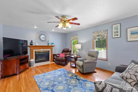 Living - 838 Stetson, Tecumseh, MI 49286 photo 3 of 3
