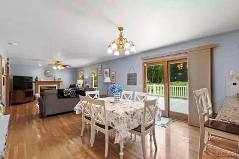 Dining - 838 Stetson, Tecumseh, MI 49286 photo 1 of 4