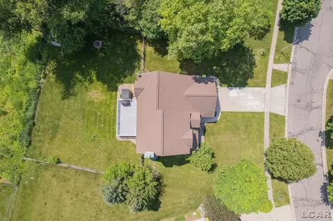 View/Area - 838 Stetson, Tecumseh, MI 49286 photo 6 of 9