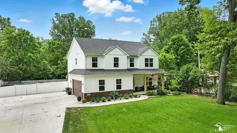 1725 Smith, Temperance, MI 48182 photo 2