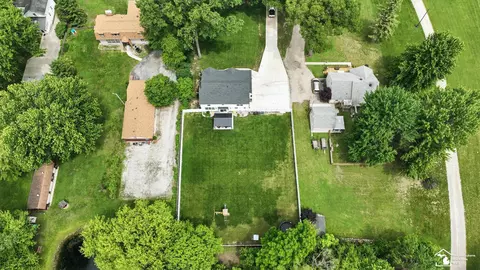 1725 Smith, Temperance, MI 48182 photo 5
