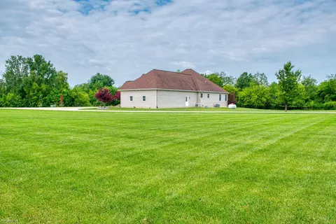 845 N Hintz, Owosso, MI 48867 photo 52