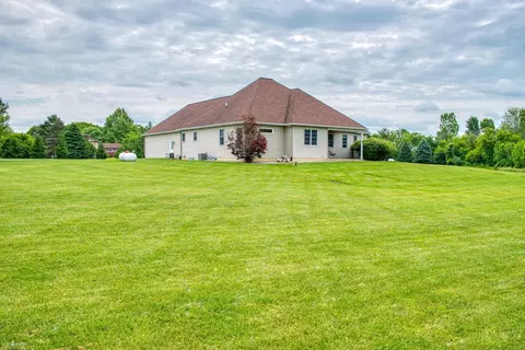 845 N Hintz, Owosso, MI 48867 photo 53