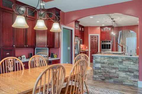 845 N Hintz, Owosso, MI 48867 photo 11