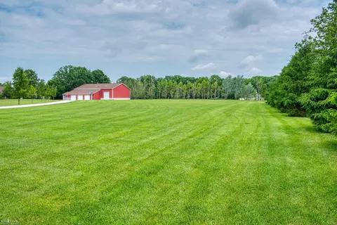 845 N Hintz, Owosso, MI 48867 photo 49