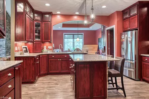 845 N Hintz, Owosso, MI 48867 photo 3