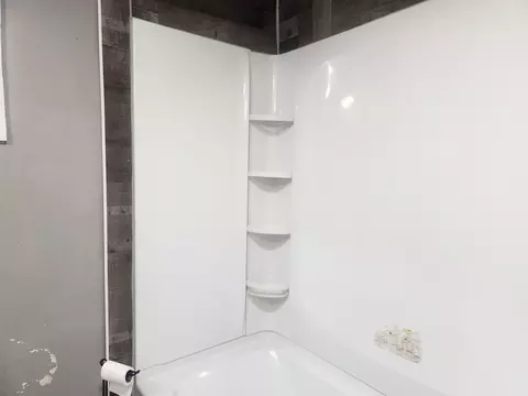 Bath - 611 Pine, Harrison, MI 48625 photo 2 of 3