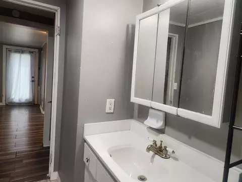 Bath - 611 Pine, Harrison, MI 48625 photo 3 of 3