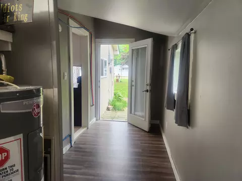 Entry Way - 611 Pine, Harrison, MI 48625 photo 2 of 4
