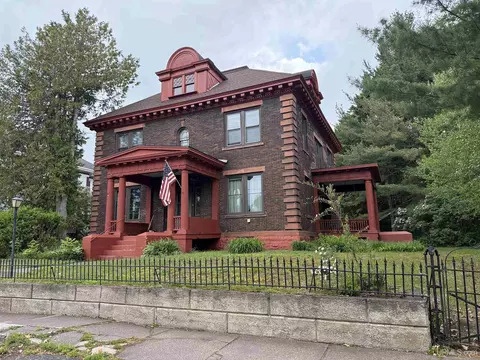 312 Harris, Hancock, MI 49930