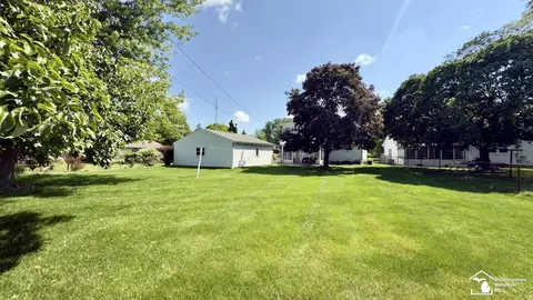 1107 Mccormick, Monroe, MI 48162 photo 11