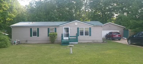 2145 Deer Lk, Harrison, MI 48625