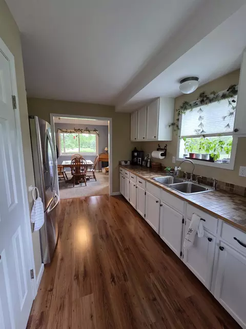 Kitchen - 2835 Grass Lk, Gladwin, MI 48624 photo 3 of 4