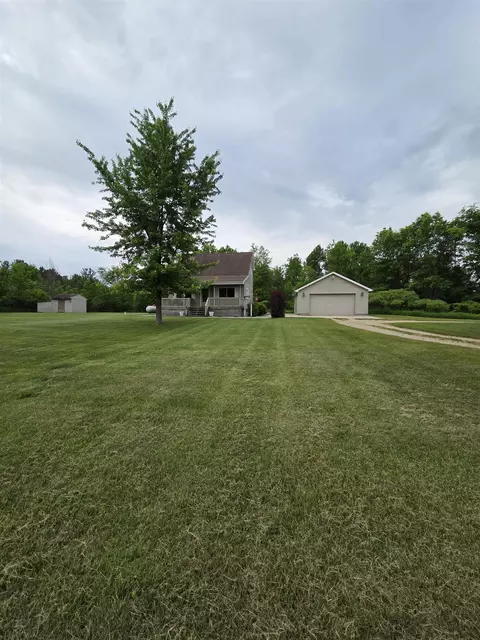 2835 Grass Lk, Gladwin, MI 48624