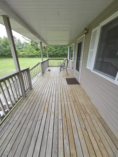 Exterior - 2835 Grass Lk, Gladwin, MI 48624 photo 4 of 20