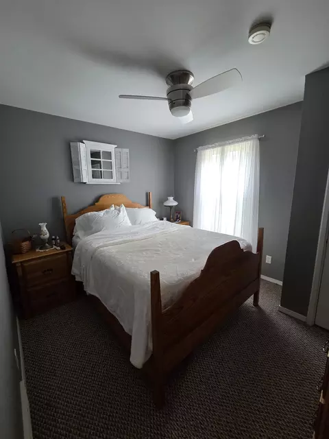 Bedroom - 2835 Grass Lk, Gladwin, MI 48624 photo 1 of 5