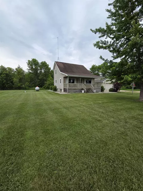 Exterior - 2835 Grass Lk, Gladwin, MI 48624 photo 11 of 20