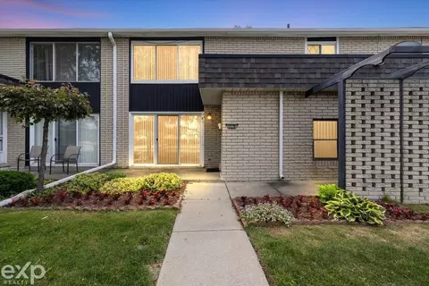 8200 Karam # 2, Warren, MI 48093