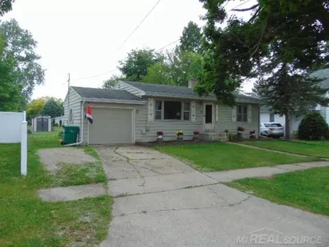 1229 Herman, Owosso, MI 48867