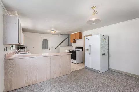 Kitchen - 2111 E Ashman, Midland, MI 48642 photo 1 of 3
