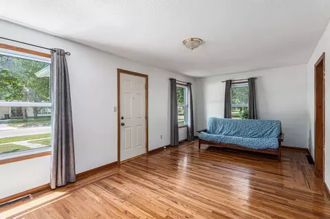 Living - 2111 E Ashman, Midland, MI 48642 photo 1 of 2