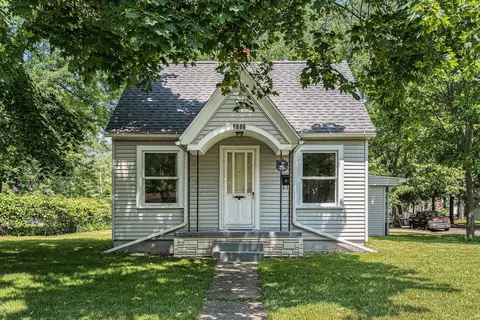 Exterior - 2111 E Ashman, Midland, MI 48642 photo 2 of 9