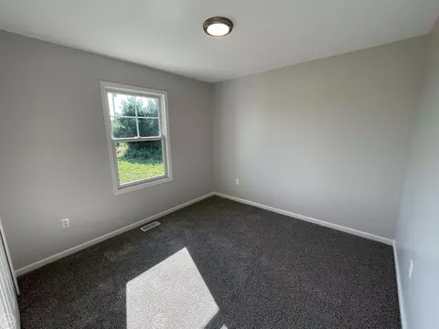 Bedroom - 8540 Wildcat, Jeddo, MI 48032 photo 4 of 4