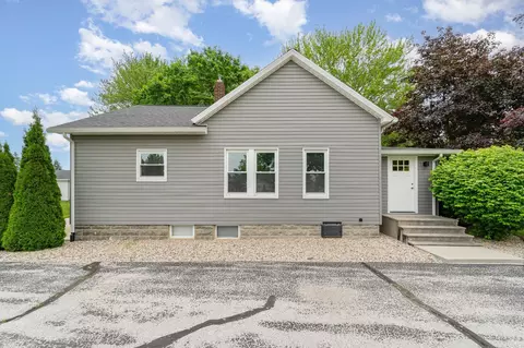 1121 Midland, Bay City, MI 48706