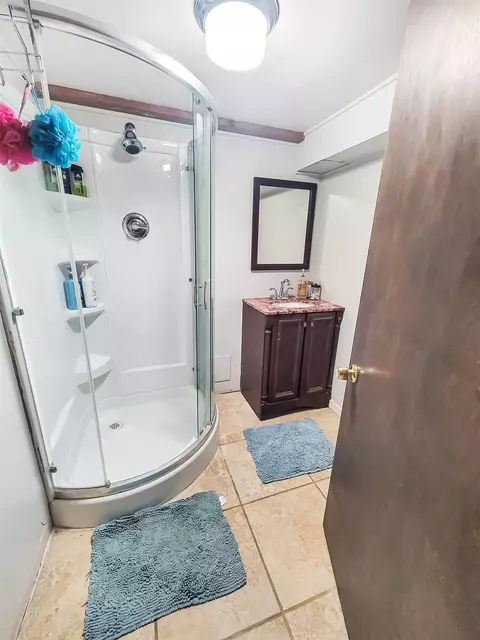 Bath - 424 Leland, Flushing, MI 48433 photo 4 of 4