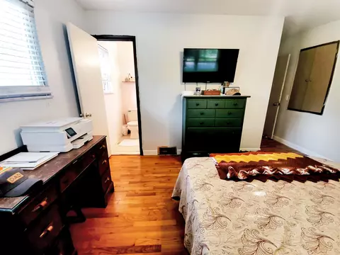Bedroom - 424 Leland, Flushing, MI 48433 photo 7 of 8