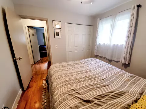 Bedroom - 424 Leland, Flushing, MI 48433 photo 2 of 8